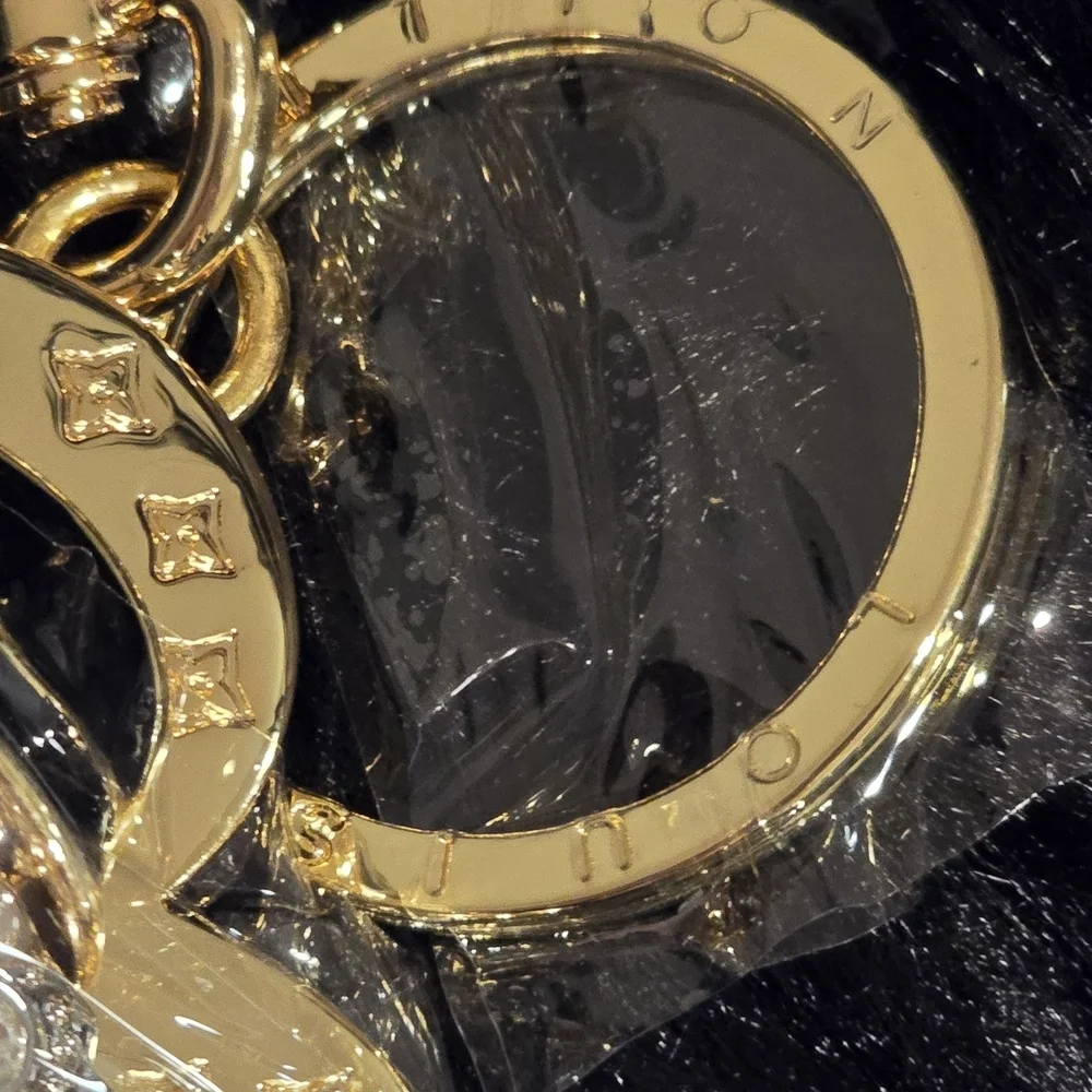 LV 18kgp LV Elegant Gold and Silver Keychain